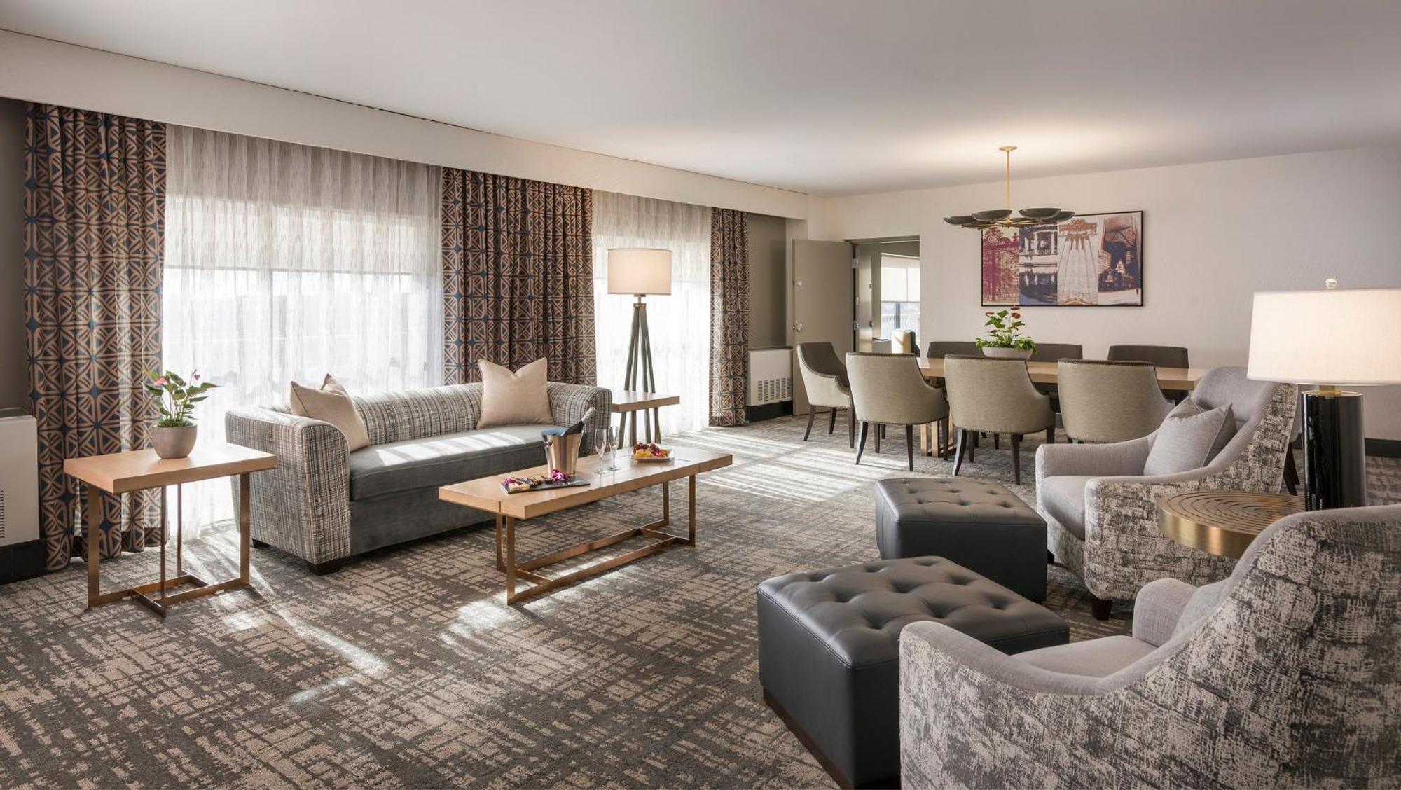 Crowne Plaza Providence-Warwick Hotel Exterior foto